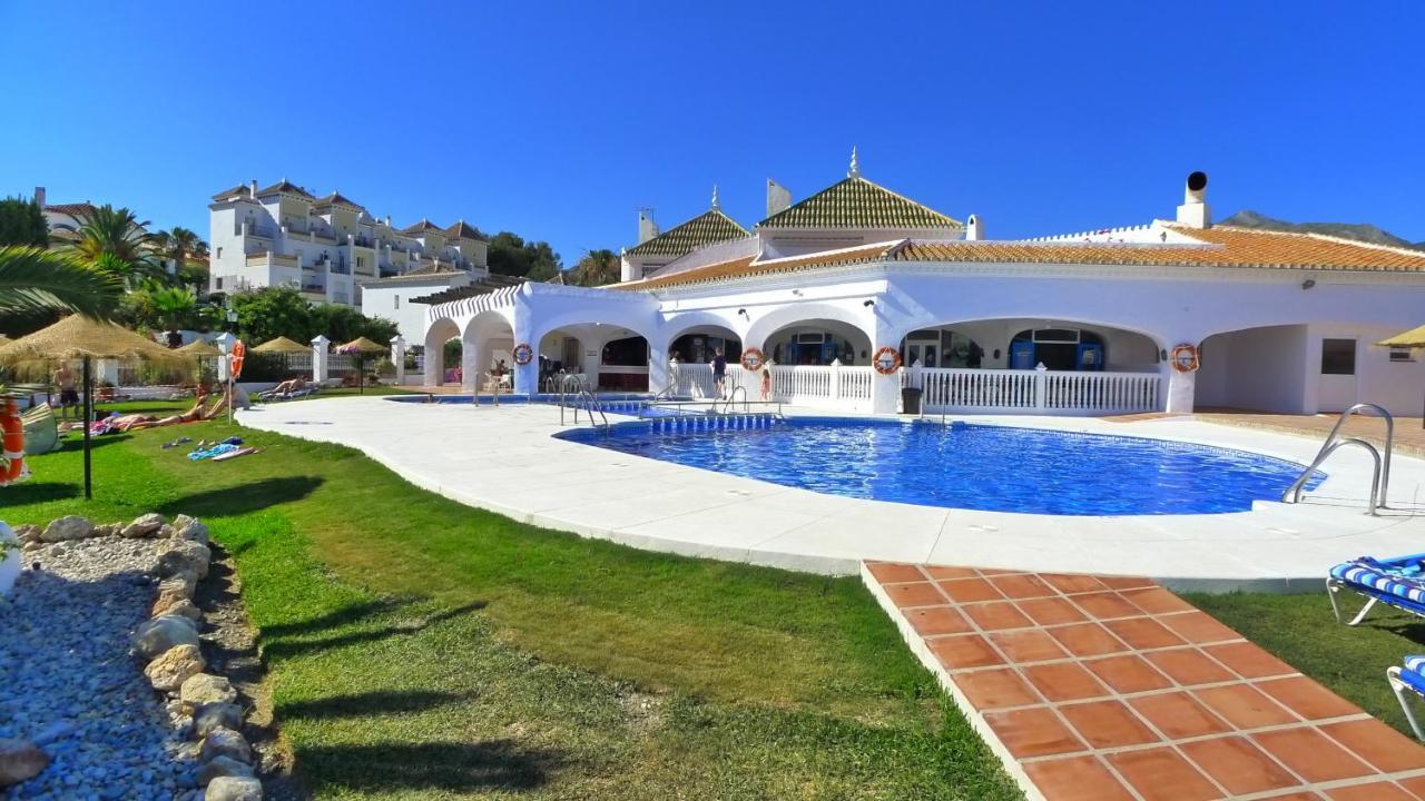 R795 Capistrano Playa 610 Apartamento *