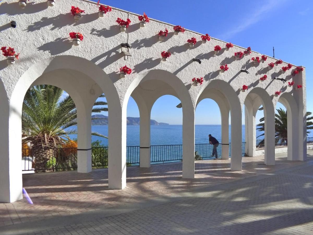 R795 Capistrano Playa 610 Apartamento *